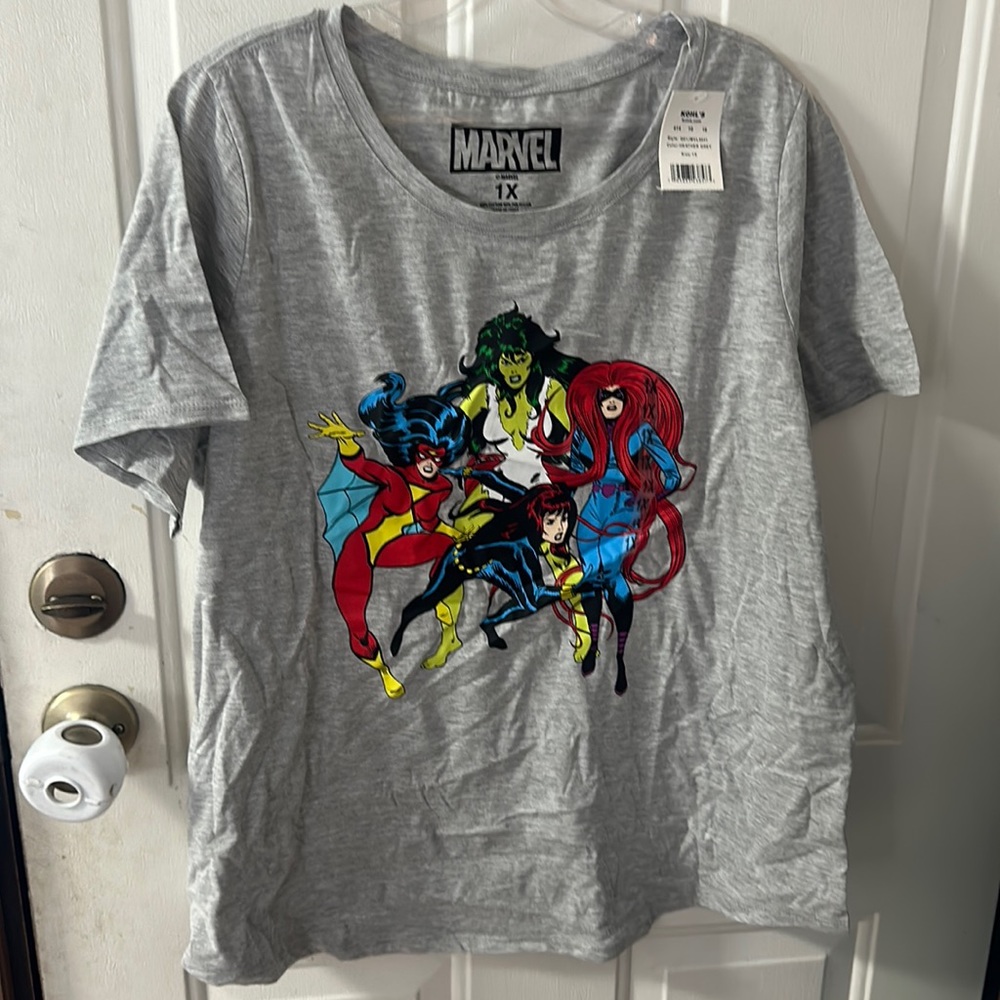 MARVEL PLUS SIZE FEM GRAPHIC TEE: GRAY: NWT: SZ 1X